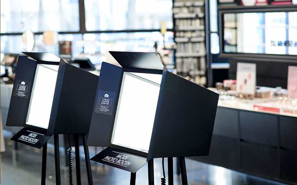 ARITAUM Garosugil & America Store Open 아리따움 가로수길점 & 미주점 오픈 image-asset-2-3