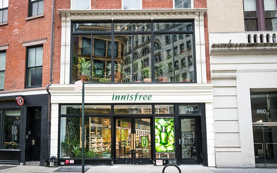 Innisfree opens flagship store in New York 이니스프리 뉴욕 유니온스퀘어 플래그십 스토어 image2-71