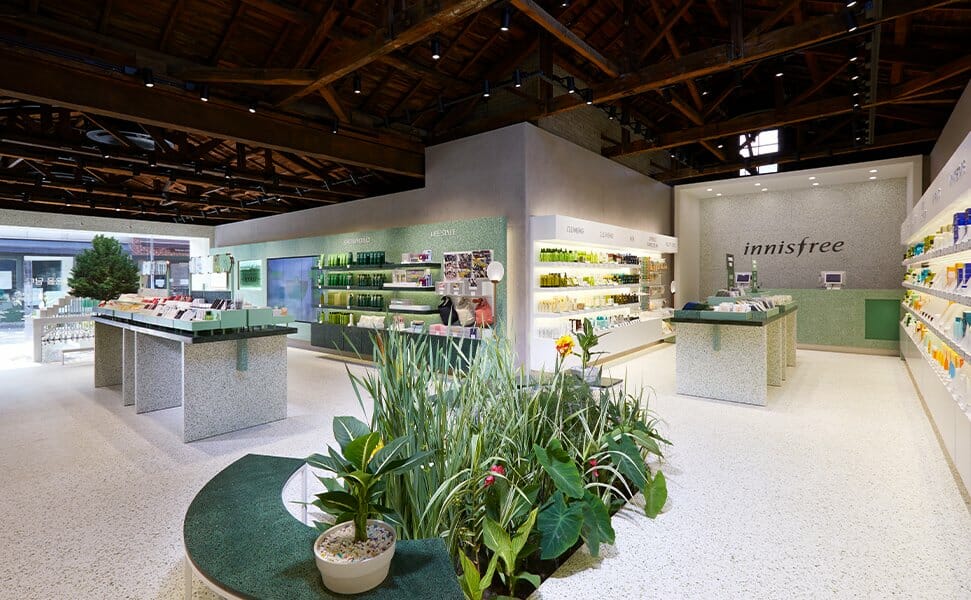 Innisfree Upcycling Store Open in Sogyeok Dong 이니스프리 소격동 공병공간 스토어 1-12