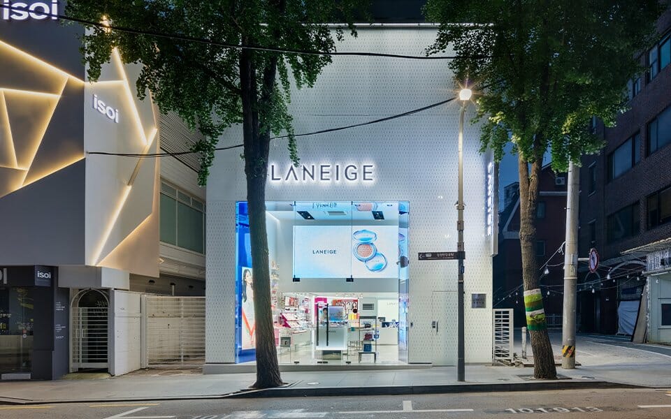 LANEIGE New Roadshop in Garosu gil 라네즈 로드샵 가로수길점 image1-74