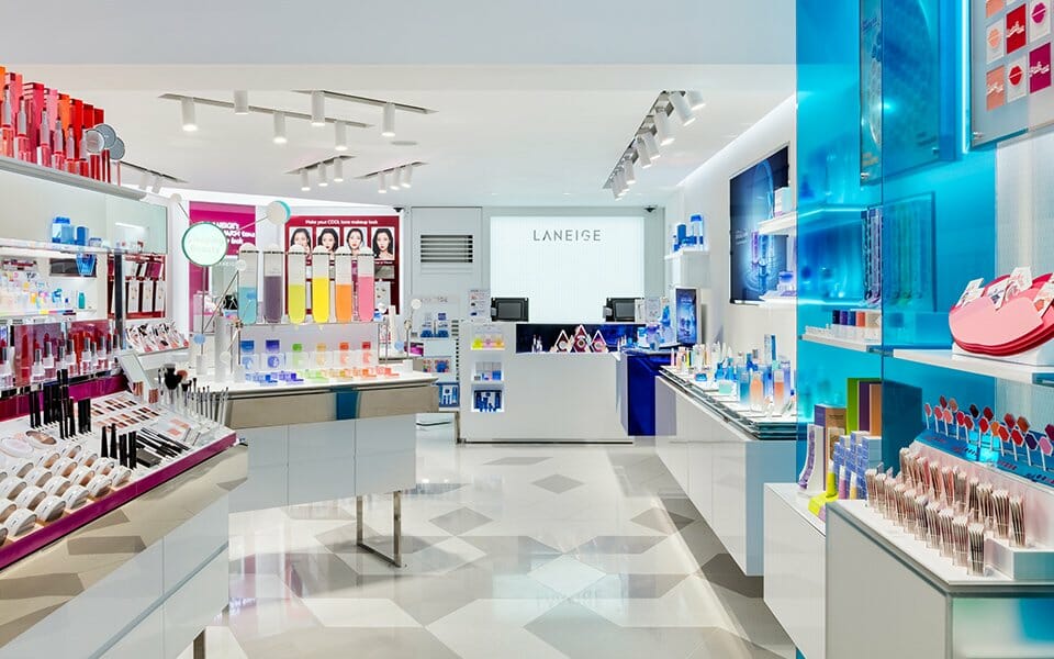 LANEIGE New Roadshop in Garosu gil 라네즈 로드샵 가로수길점 image5-44