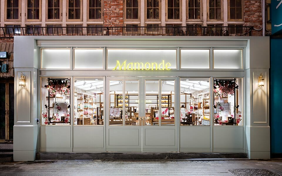 Mamonde Flagship store 'Mamonde Boutique' in Myeongdong 명동 마몽드 플래그십스토어 '마몽드 부티크' image9-22