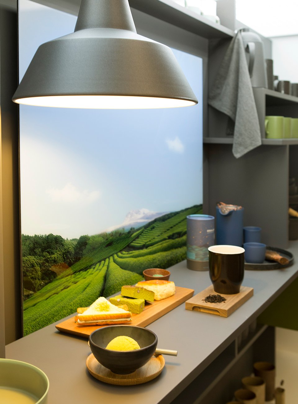 4th Exhibition Osulloc , Tea with a View 오설록, 풍경을 담은 차 140925AmorepacificHss_030copy