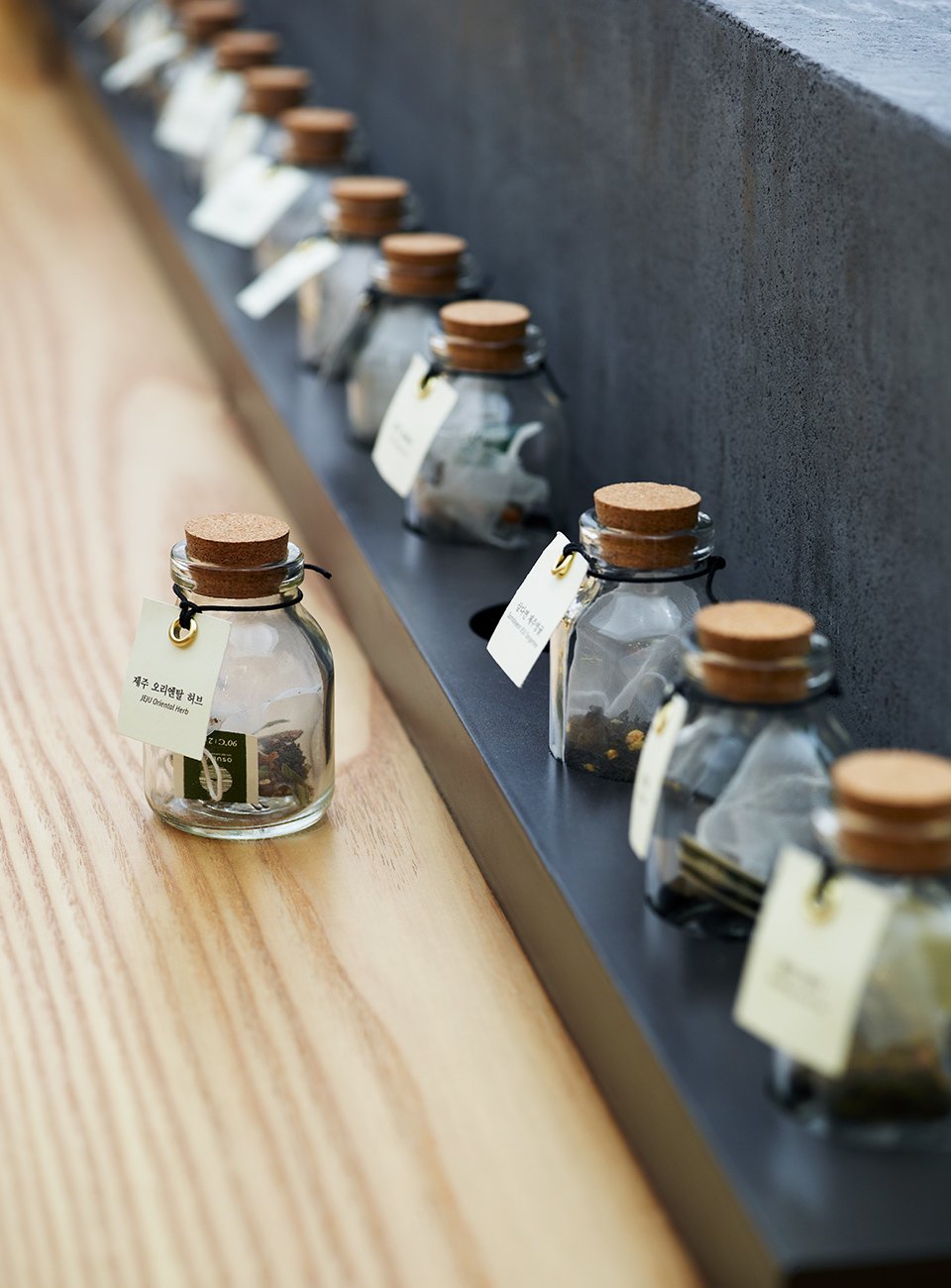 Osulloc TEA SHOP in Gwangju 오설록 티샵 신세계 광주점 image-asset-55