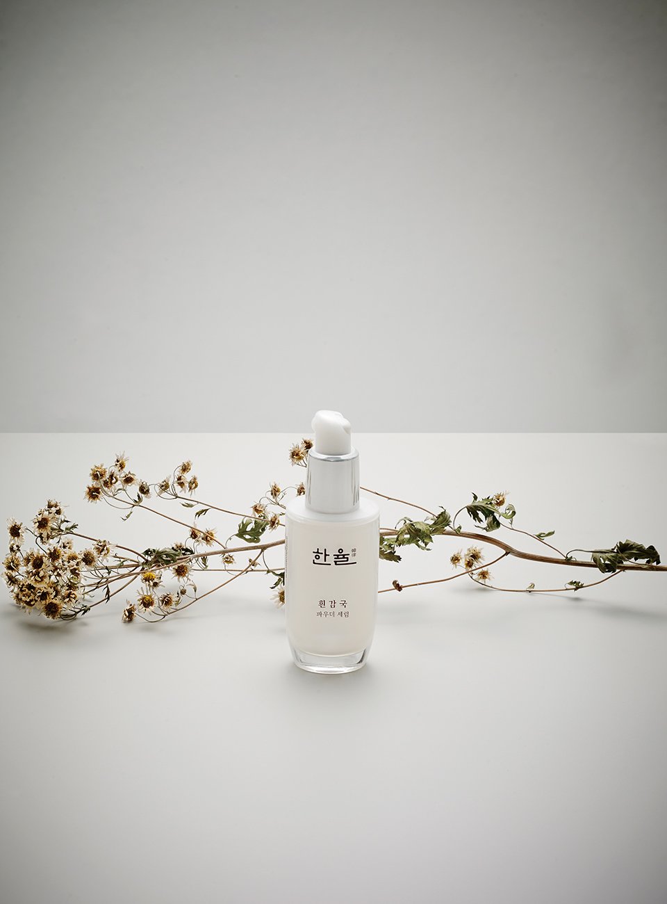 HANYUL, The Contemporary Korean cosmetics 한국의 화장품에 대한 현대적인 해석, 한율 image-asset-3-7