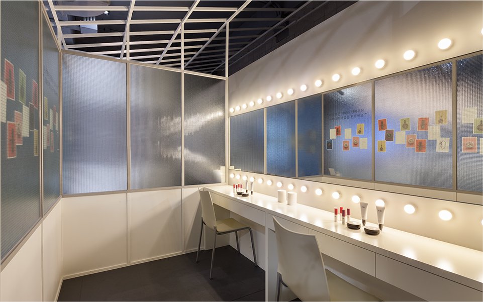 HANYUL Garosugil popup store 한율 팝업 스토어 image-asset-2-13