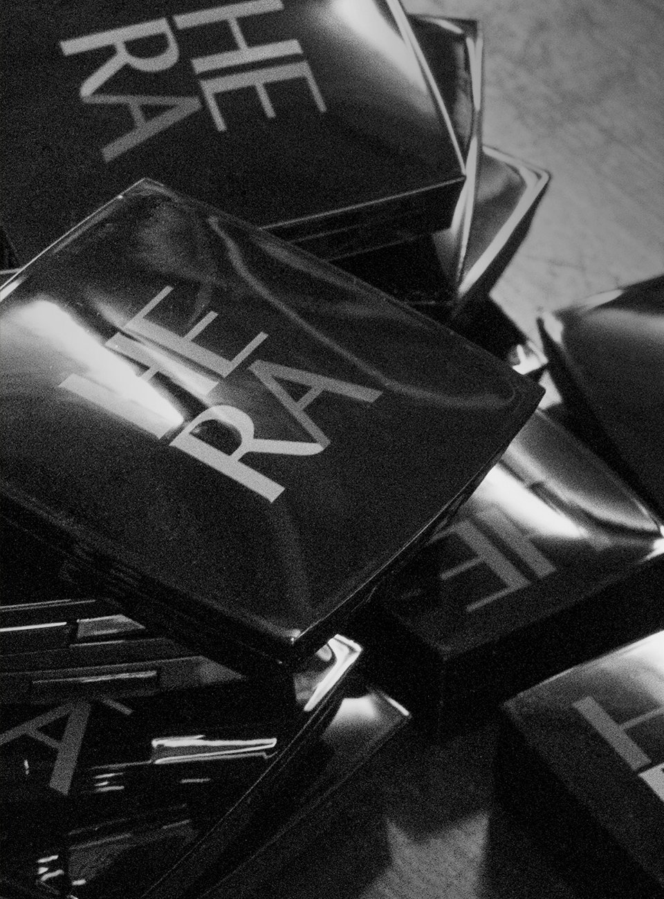 HERA 2013 F/W Collection 헤라 2013 F/W 컬렉션 image-asset-1-34