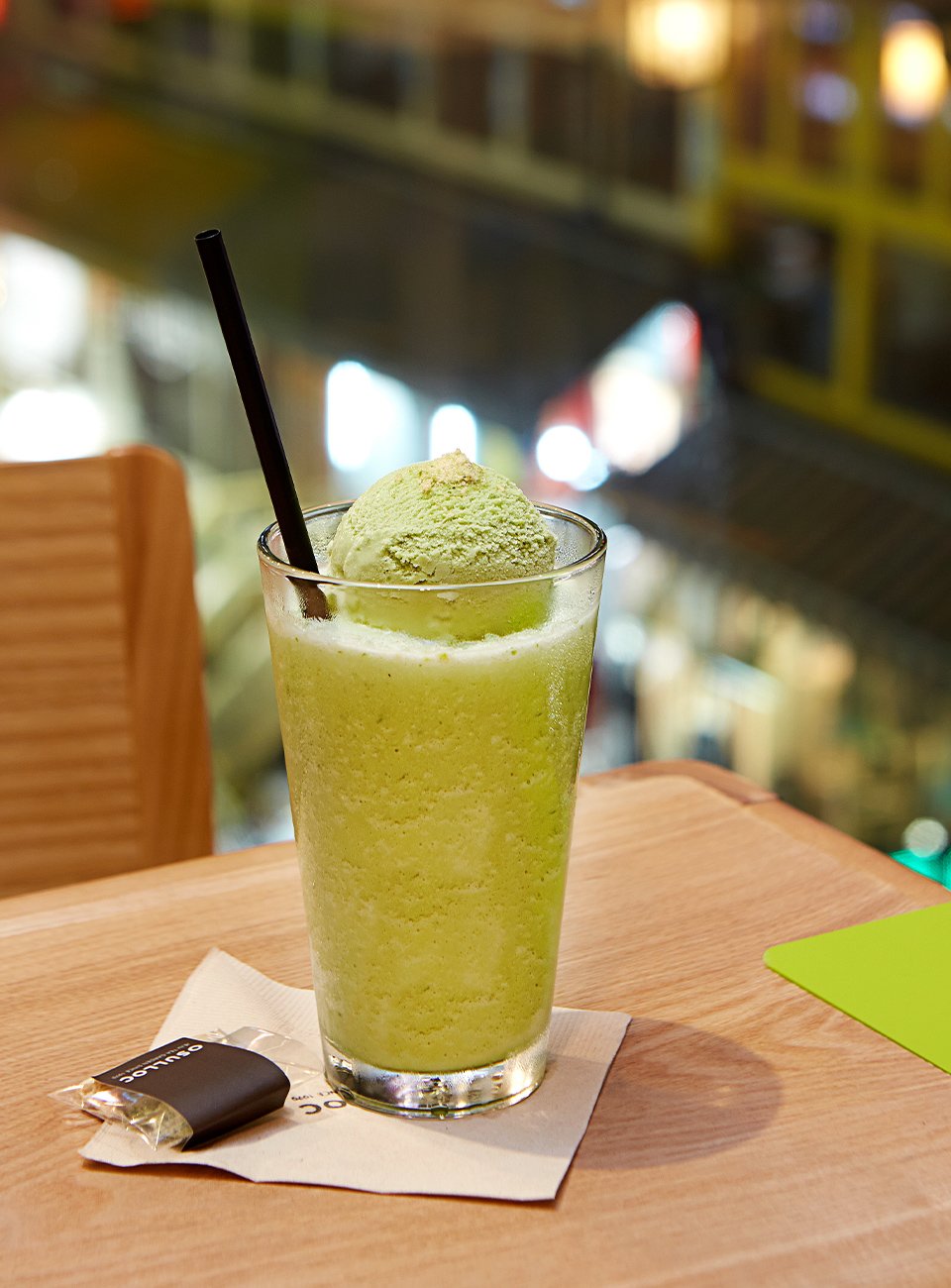 OSULLOC Tea house in HONGIK Univ. 오설록 티하우스 홍대점 Osulloc_Hongik_02