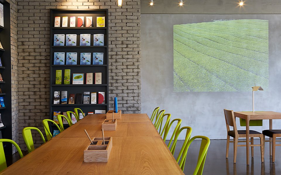 OSULLOC Tea house in HONGIK Univ. 오설록 티하우스 홍대점 Osulloc_Hongik_04