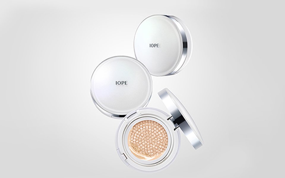 IOPE Air cushion sunblock 아이오페 에어쿠션 선블록 image1-96