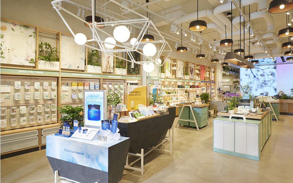 Innifree Flagship, Gangnam 이니스프리 강남플래그쉽 매장 Landing_Content1-1