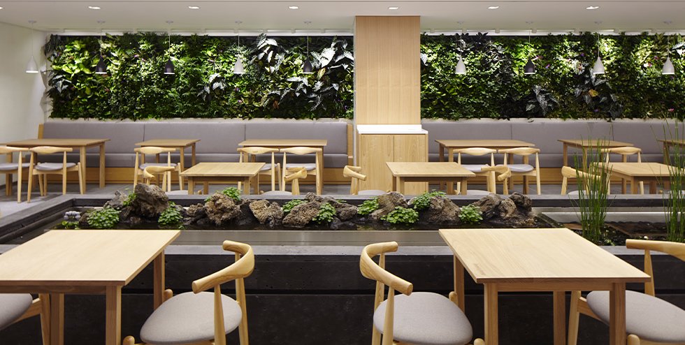 Innisfree Flagship Store Open in Myeongdong 이니스프리 명동 플래그십 스토어 1-2-8