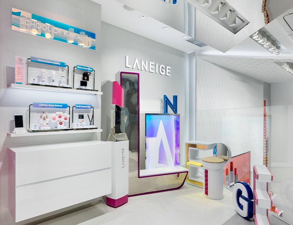 LANEIGE Flagship Store Open in Myeongdong 라네즈 명동 플래그십 스토어 오픈 image9-39