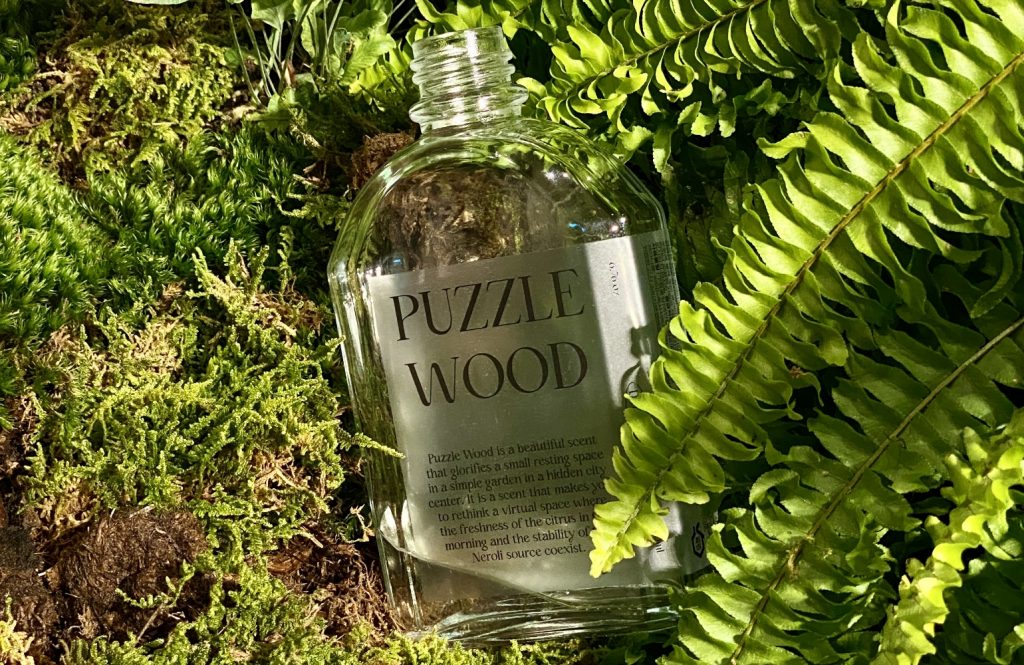 PUZZLE WOOD, the scent that filled AMORE SEONGSU 's work list thumbnail