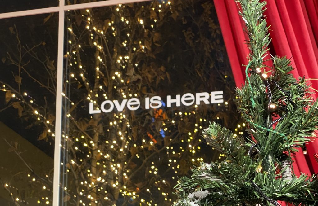 AMORE SEONGSU: LOVE IS HERE, A Winter Garden Filled with Love's work list thumbnail