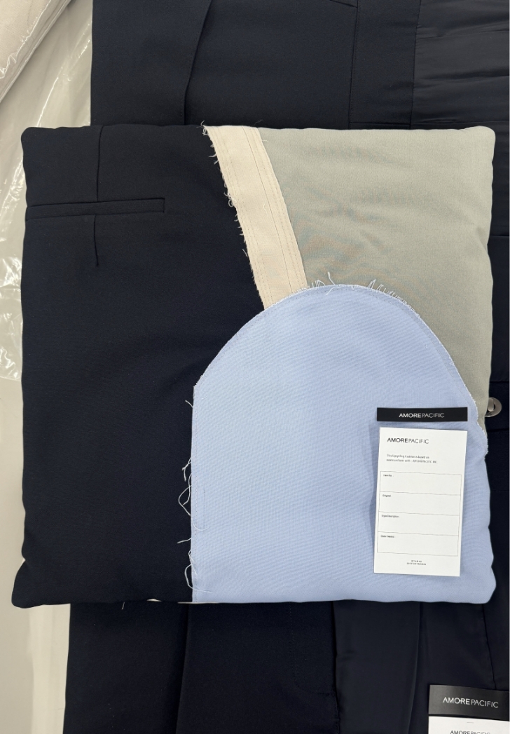 Making Upcycling Goods Using Waste Uniforms - Season 2 폐 유니폼을 활용한 업사이클링 굿즈 제작 - Season 2 25_26_05_da2_01