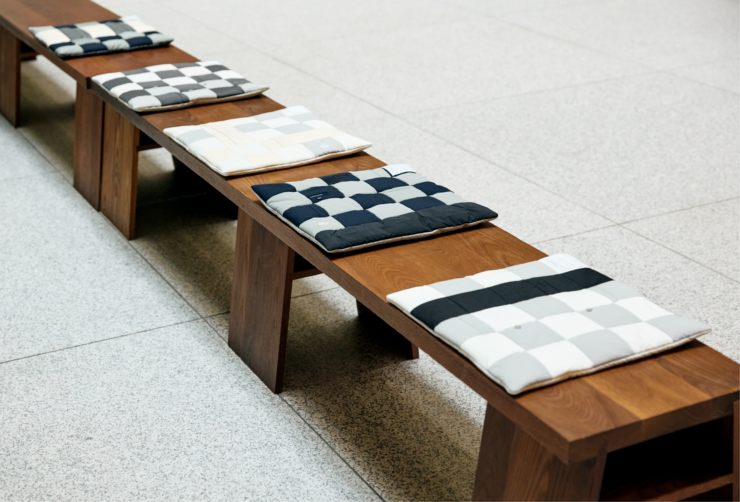 Making Upcycling Goods Using Waste Uniforms - Season 2 폐 유니폼을 활용한 업사이클링 굿즈 제작 - Season 2 25_26_13