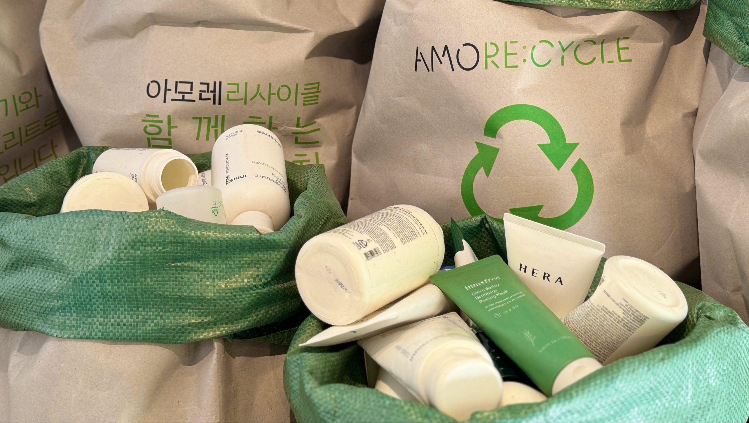 Exhibition Design | AMORE:CYCLE 아모레리사이클 팝업 전시 기획 및 디자인 25_28_12_sld_03-scaled