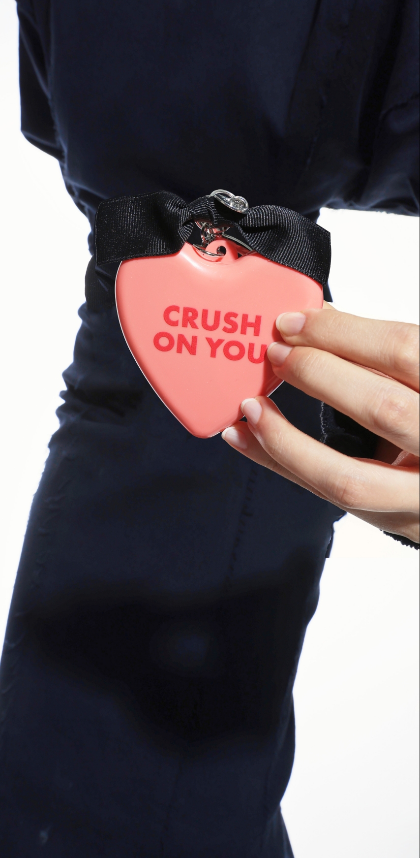 CRUSH ON YOU | AMORE BASIC Limited Collection 아모레베이직_리미티드 컬렉션 크러쉬온유 24_52_06_da3_01