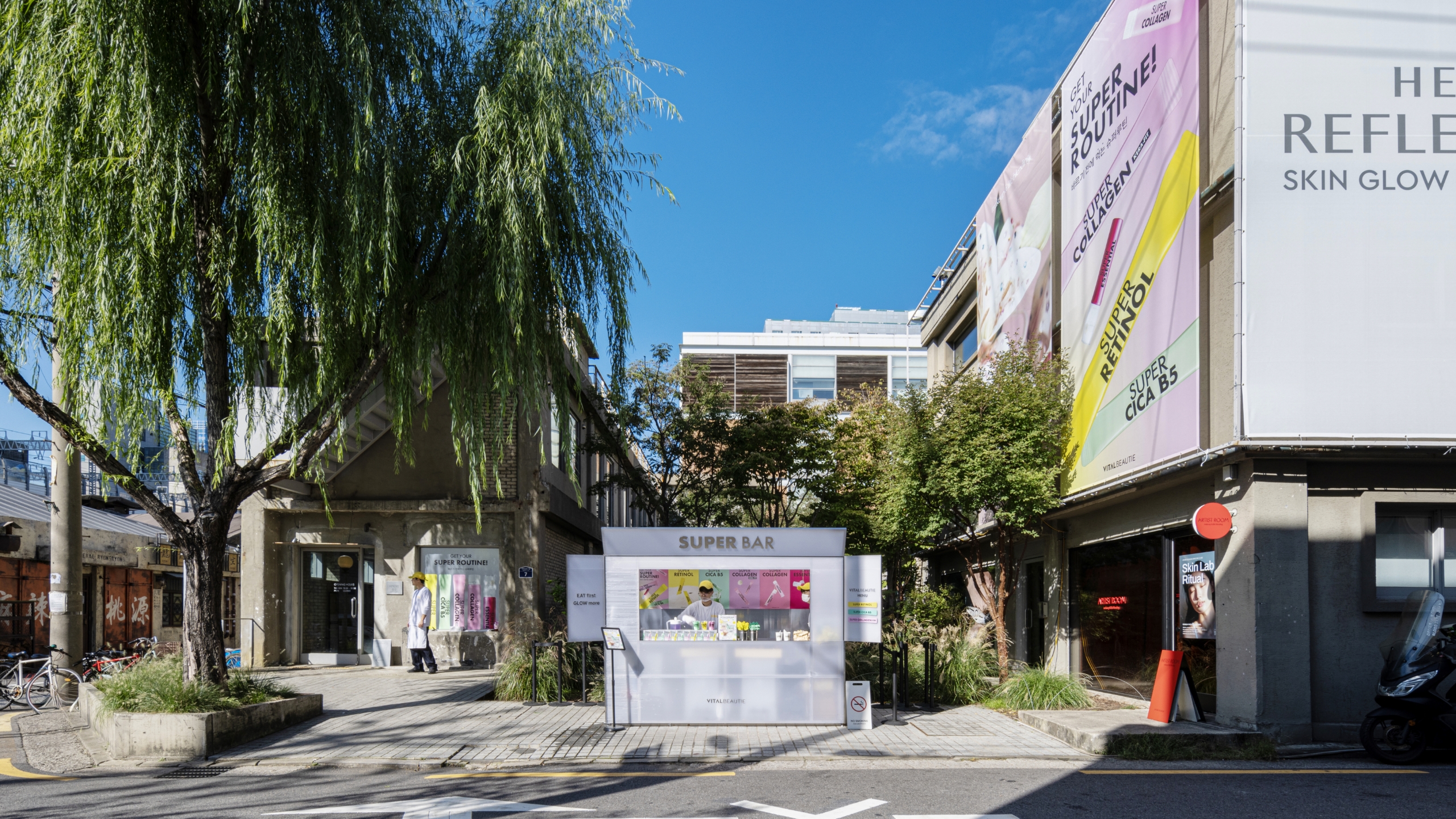 VITALBEAUTIE Super Line Pop-up Store