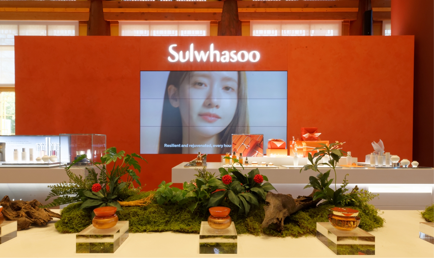 APEC CEO Summit: K-Beauty Pavilion by AMOREPACIFIC APEC CEO 서밋: 아모레퍼시픽 K-뷰티 파빌리온 25_56_13