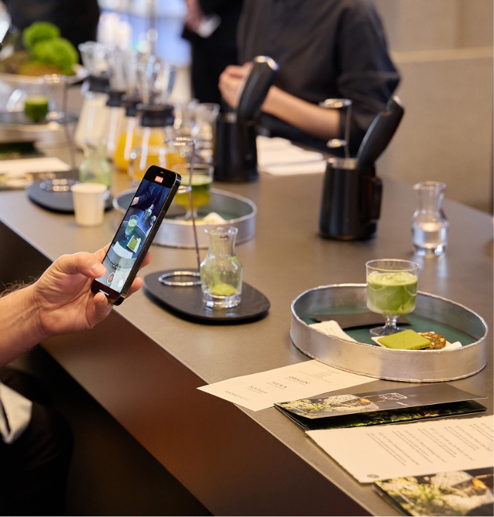 APEC CEO Summit: K-Beauty Pavilion by AMOREPACIFIC APEC CEO 서밋: 아모레퍼시픽 K-뷰티 파빌리온 25_56_16