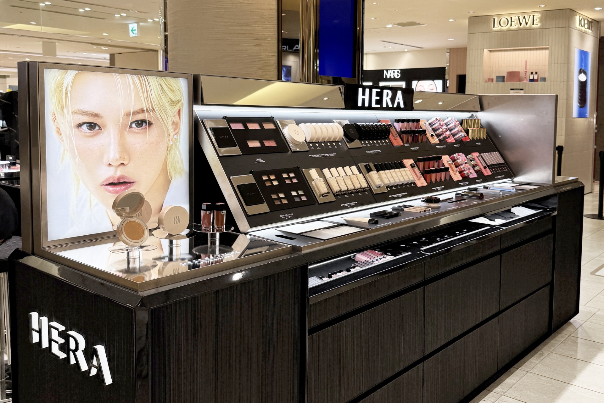 HERA Opens at Tokyo Mitsukoshi Ginza Department Store 헤라 긴자 미츠코시 백화점 오픈 25_61_06_sld_00