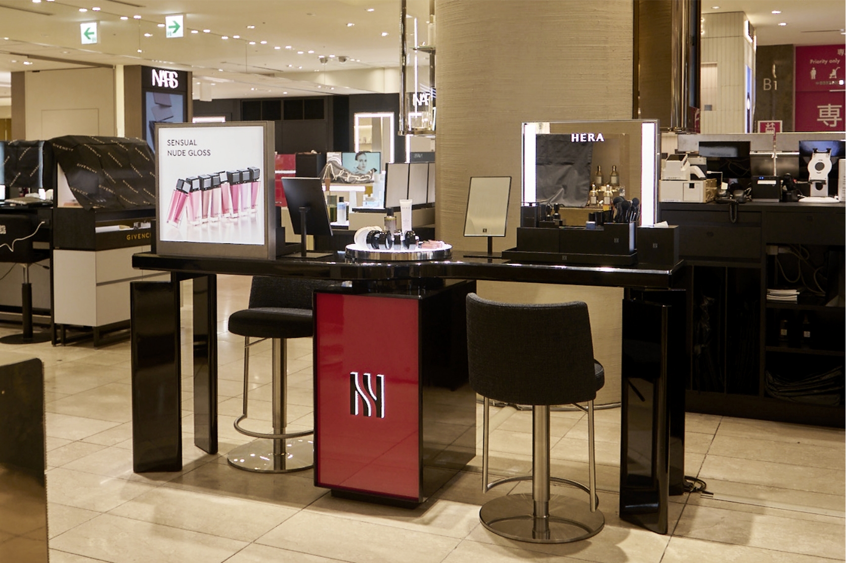 HERA Opens at Tokyo Mitsukoshi Ginza Department Store 헤라 긴자 미츠코시 백화점 오픈 25_61_08_da2_00