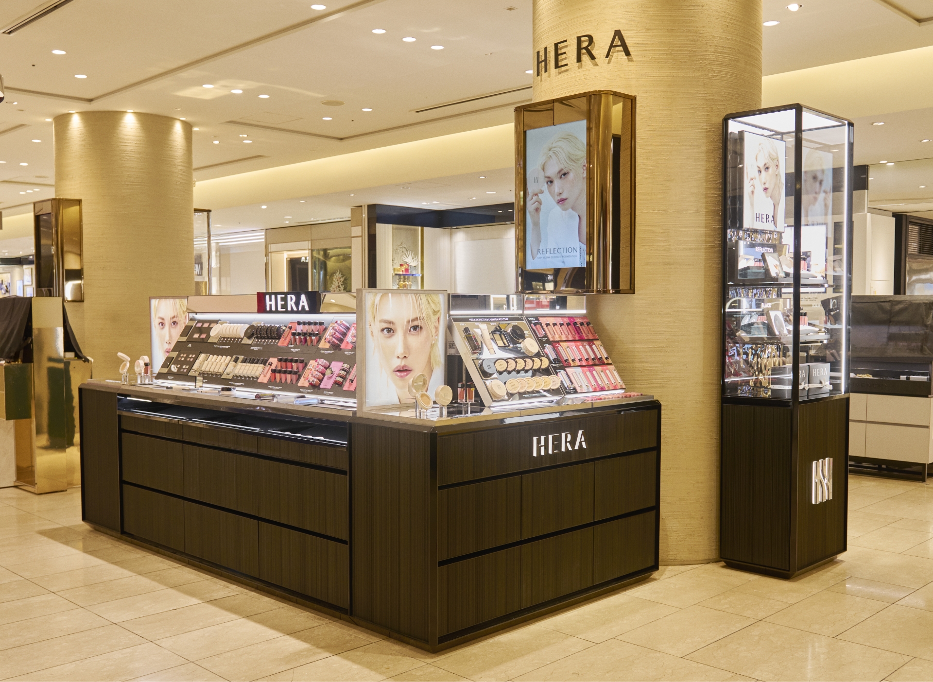 HERA Opens at Tokyo Mitsukoshi Ginza Department Store 헤라 긴자 미츠코시 백화점 오픈 25_61_09