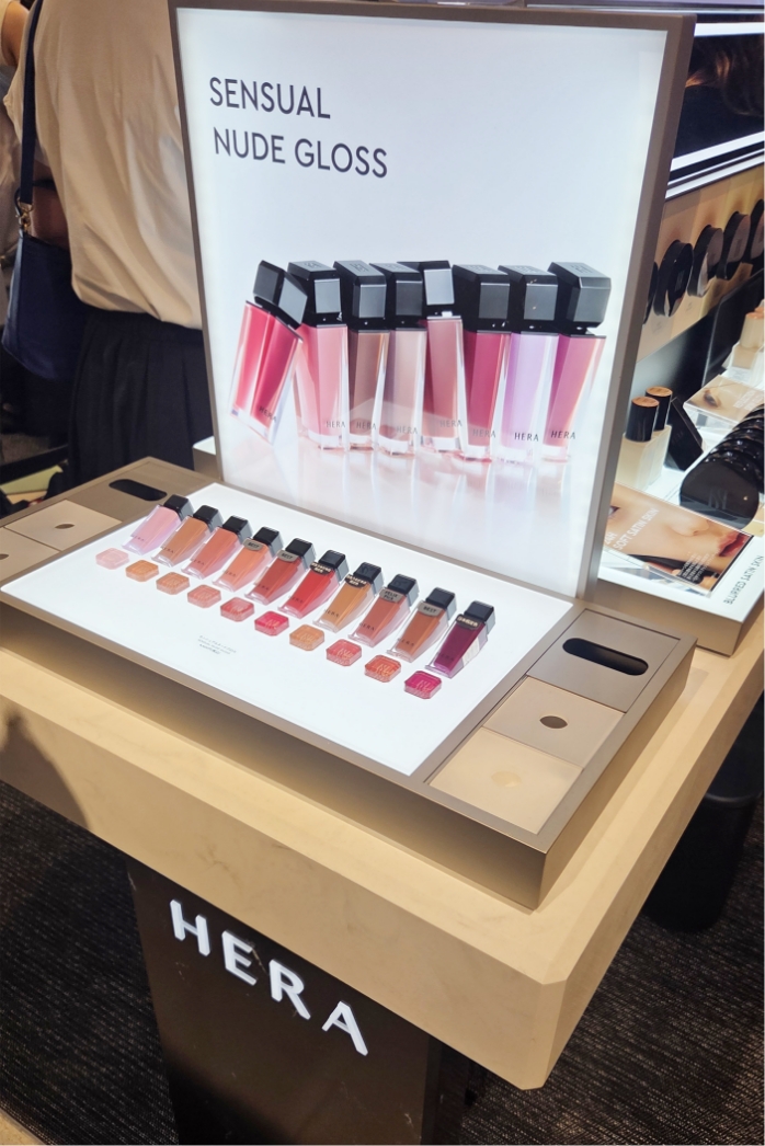 HERA Launches First Japan Store at Hankyu Umeda 헤라 오사카 우메다한큐 백화점 첫 일본 정규 매장 오픈 25_62_02_da2_00
