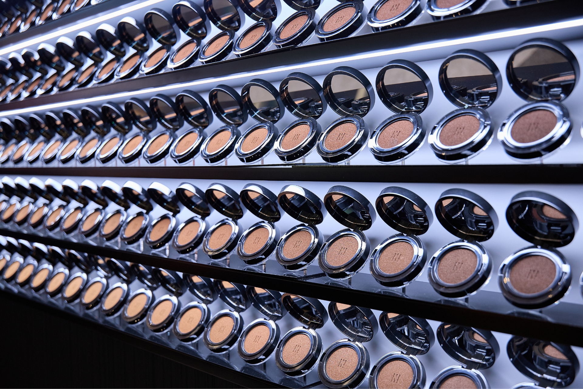 HERA Custom Match Service at APEC CEO Summit 2025 APEC CEO Summit 2025 헤라 커스텀 매치 25_63_08_sld_01