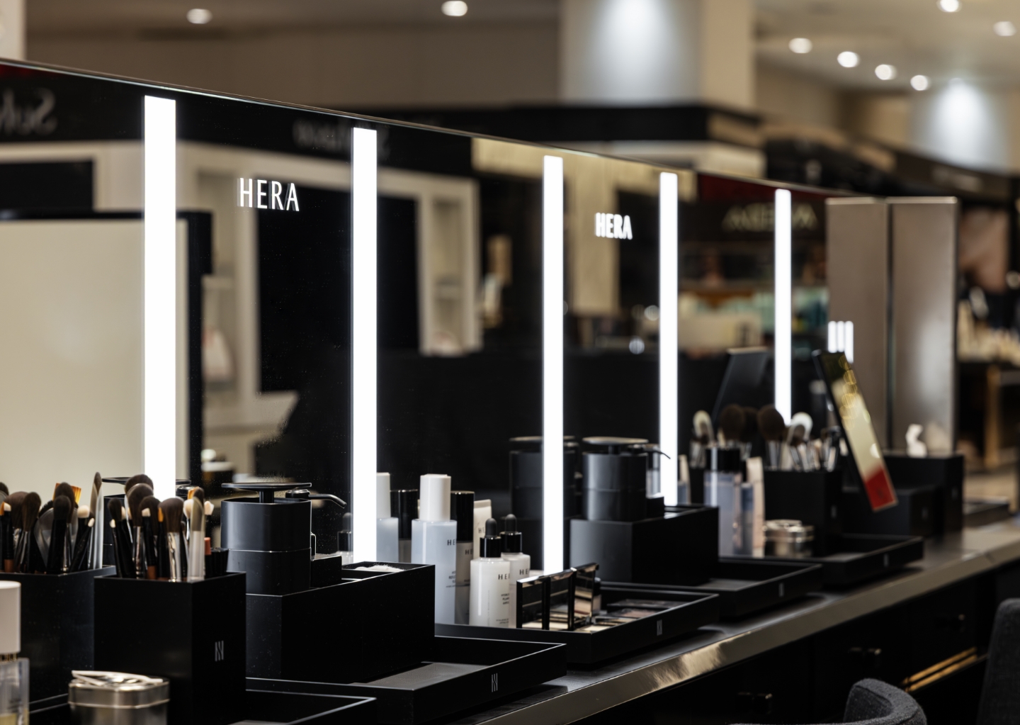 HERA Store Design Renewal : Lotte Dept. Store Jamsil 헤라 공간 디자인 리뉴얼 : 롯데백화점 잠실점 25_70_05_col_00