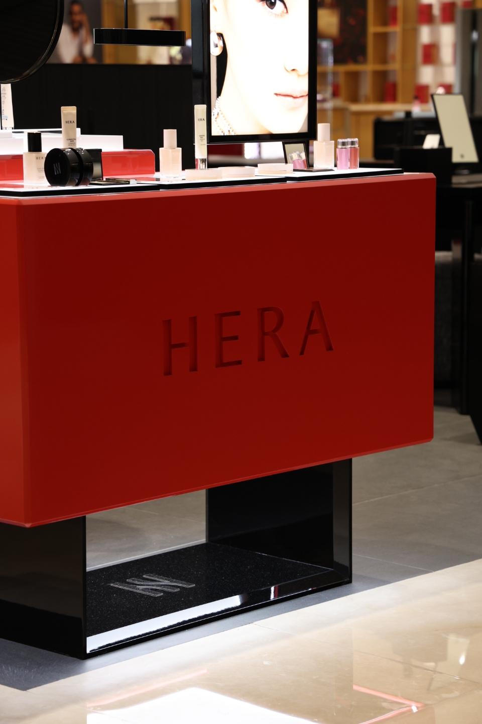 HERA Store Design Renewal : Lotte Dept. Store Jamsil 헤라 공간 디자인 리뉴얼 : 롯데백화점 잠실점 25_70_08_da2_01