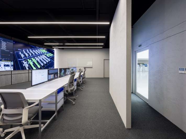 AMORE FACTORY Intelligence Control Center 아모레팩토리 인텔리전스 컨트롤 센터 25_71_01