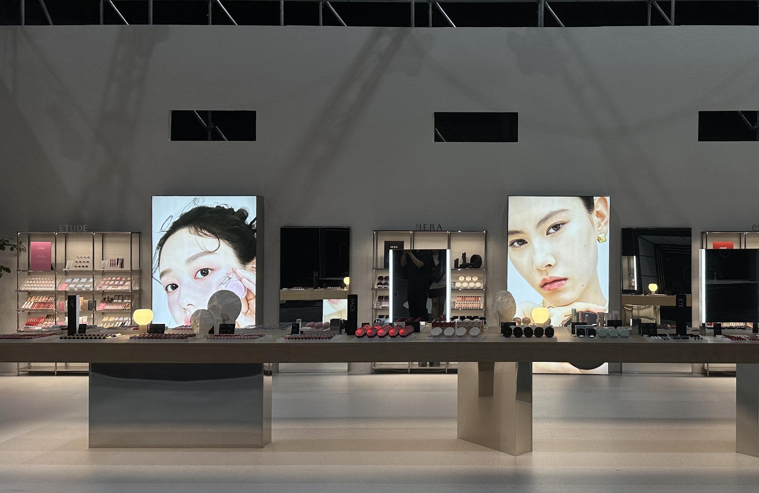 Just Makeup final round Stage's work list thumbnail