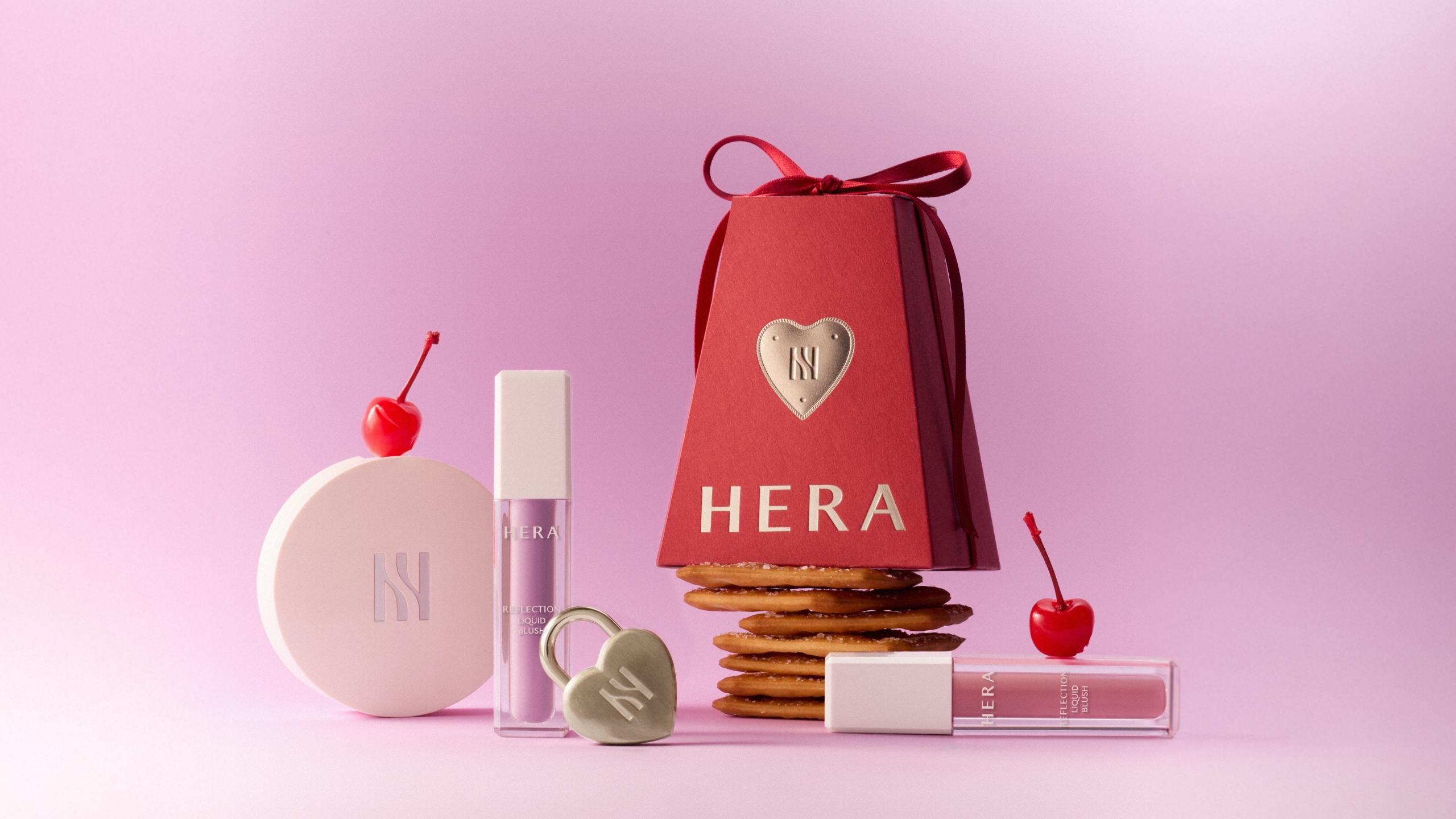 HERA ‘UNLOCK THE MOMENT’ KAKAOTALK GIFT LIMITED PACKAGE