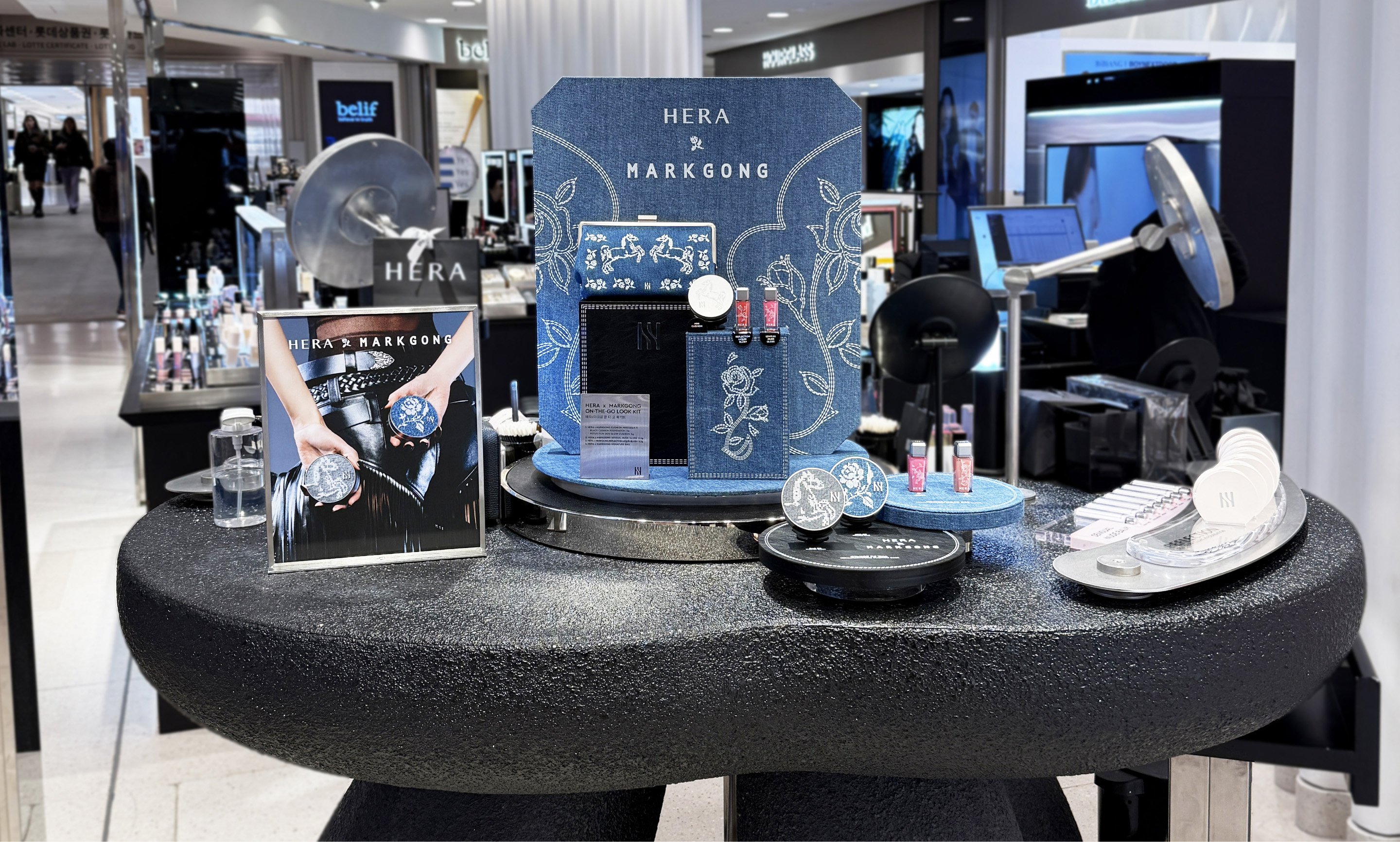 HERA × MARKGONG : ROAD TRIP 헤라 × 마크공 : 로드 트립, 도시의 틀을 깨고 자유를 입다. 26_12_17