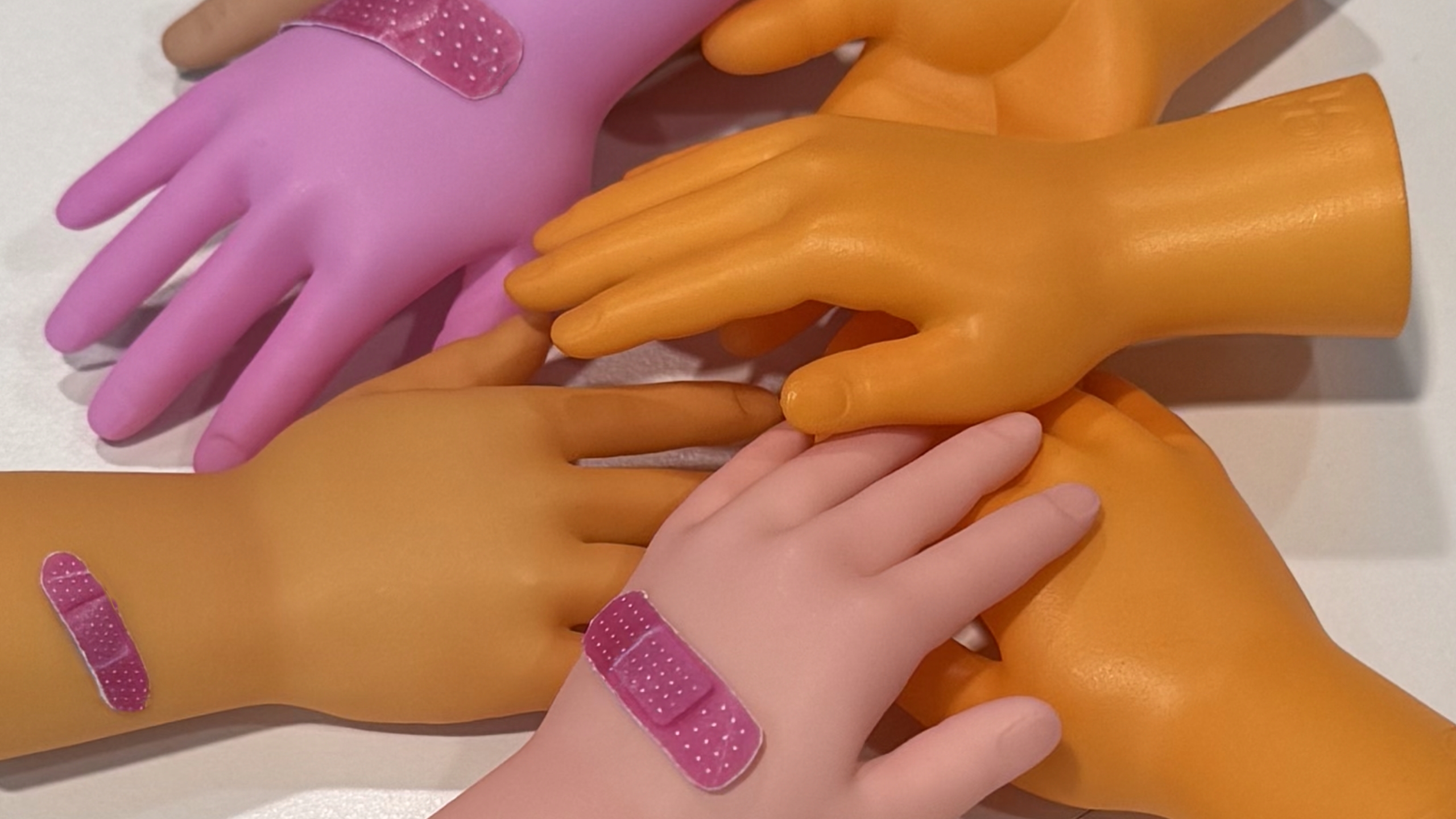 <span style="color:#ffffff">Beauty Point YouTube Channel  “Healing Times-Mini Hands” IP Development</span>