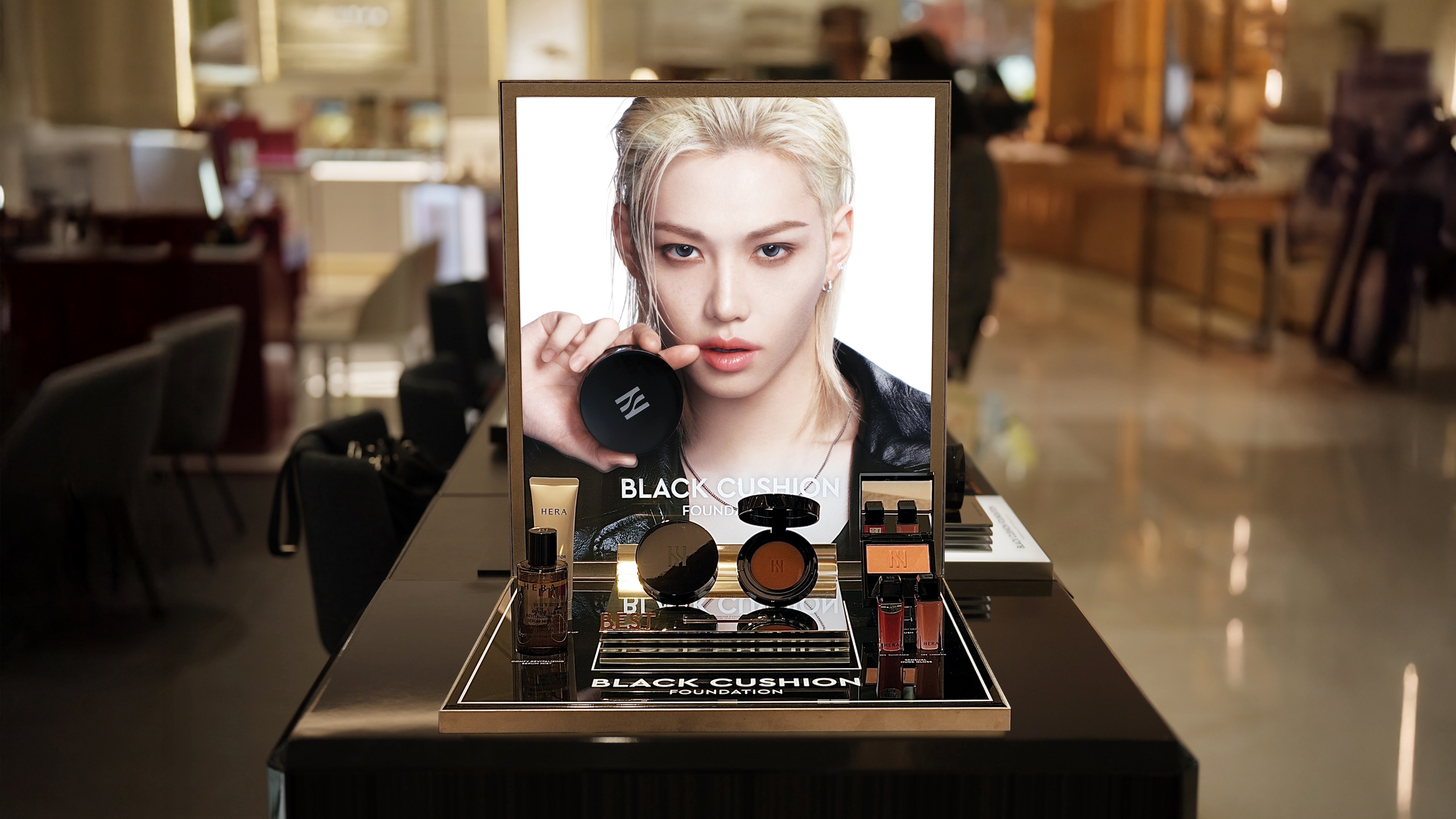 <span style="color:#ffffff">HERA BLACK CUSHION Global Campaign VMD & Operational Guideline</span>
