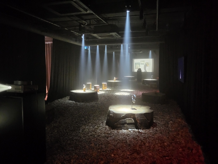 AVANT-GARTE, AN EXQUISITE SENSE OF SCENT, CONTINUITY Longtake, 향과 지속성에 관한 예민한 감각 展